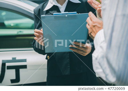 police officer, police, accident 47720009