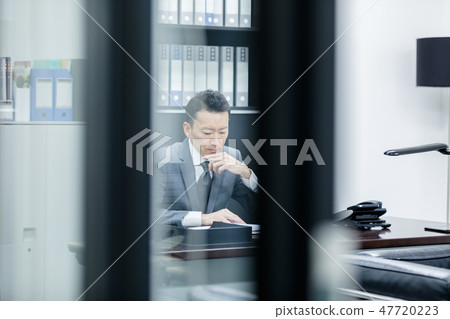 contemplation, hold, gents 47720223