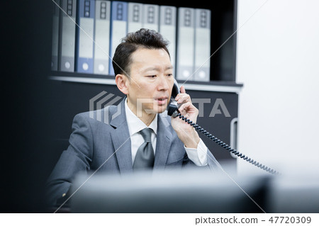 Men in a suit 47720309