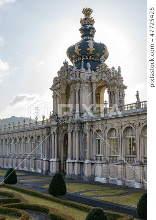 Arita Porcelin Park 47725428