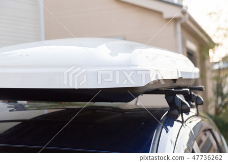 Automobile roof box 47736262
