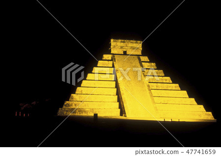 MEXICO YUCATAN CHICHEN ITZA MAYA RUINS MEXICO YUCATAN CHICHEN ITZA MAYA RUINS 47741659