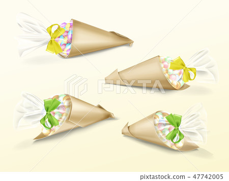 Realistic set of paper cone bags, Realistic set of paper cone bags, 47742005