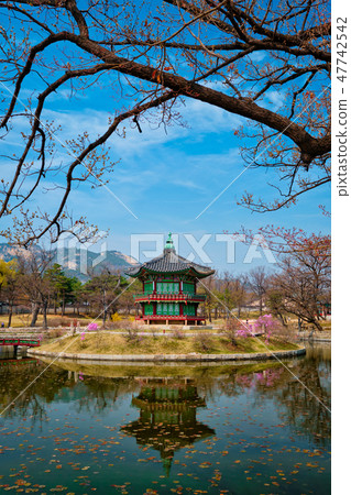 Hyangwonjeong Pavilion, Gyeongbokgung Palace, Seoul, South Korea 47742542