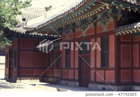 SOUTHKOREA SEOUL TOKSUGUNG PALACE SOUTHKOREA SEOUL TOKSUGUNG PALACE 47742803