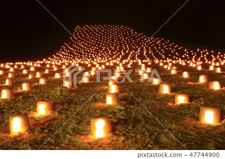 Mini Kamakura at night in Yuzawa City, Akita Prefecture 47744900