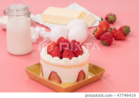 Birthday cake image photo (sweet cake) 47746419