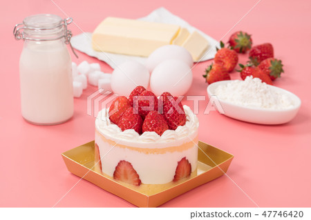 Birthday cake image photo (sweet cake) 47746420