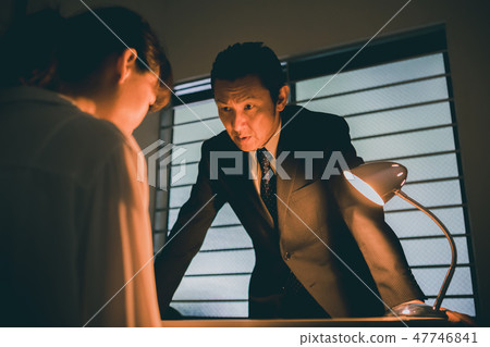警官 偵探 偵訊 47746841