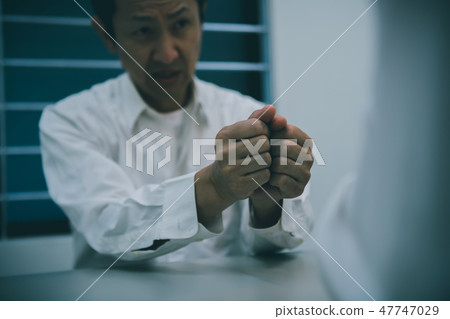 逮捕 罪犯 偵訊 47747029