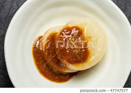 Fluffy radish Boiled Japanese radish Fluffy radish Boiled Japanese radish 47747077