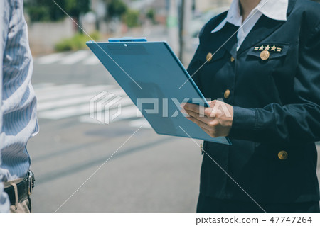 police officer, accident, binders 47747264