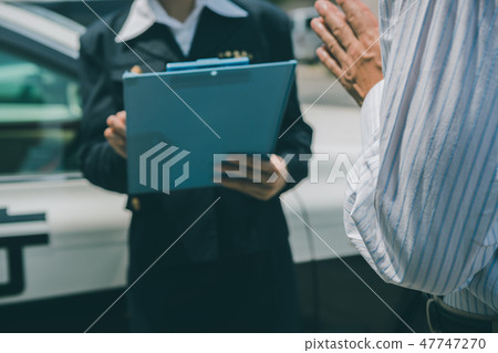 警察 警官 犯罪 47747270