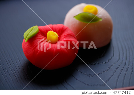 Top sweets · Cold camellia and camellia 47747412