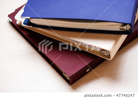 Binder note 47748247