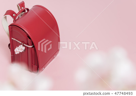 school bag  47748493