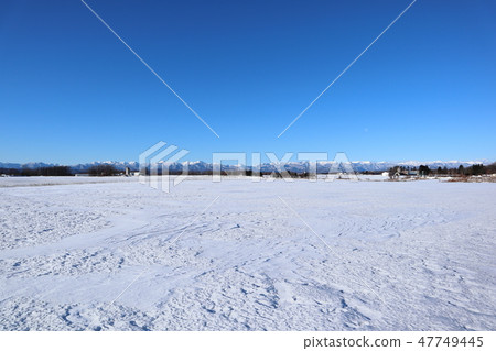 Winter's Tokachi Plain and Hidaka Range Winter's Tokachi Plain and Hidaka Range 47749445