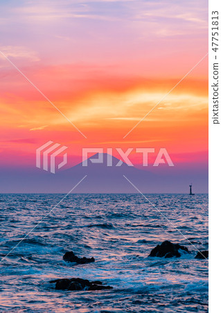 鑽石富士（來自三浦半島） 47751813