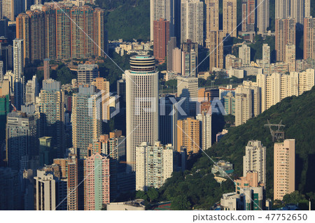 Crowded Hong Kong skyline scene Crowded Hong Kong skyline scene 47752650