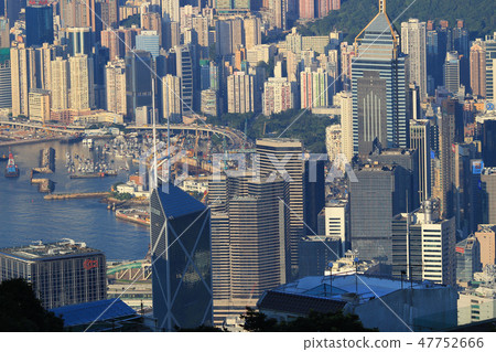 Crowded Hong Kong skyline scene Crowded Hong Kong skyline scene 47752666