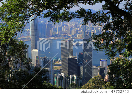 Crowded Hong Kong skyline scene Crowded Hong Kong skyline scene 47752743