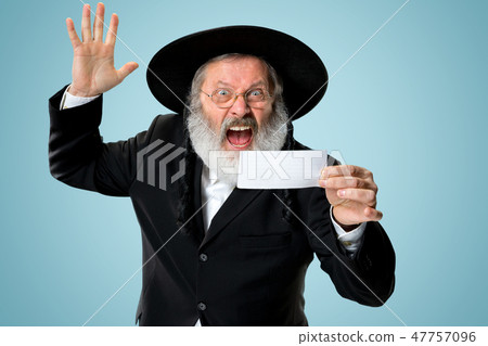 Portrait of a senior orthodox Hasdim Jewish man Portrait of a senior orthodox Hasdim Jewish man 47757096