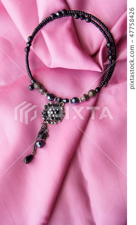 16: 9 black choker 16: 9 black choker 47758426