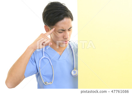痛苦的醫生 47761086
