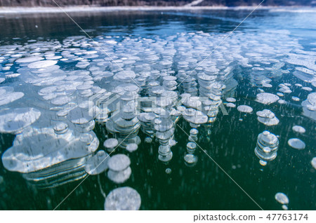 冰泡 冰泡 47763174