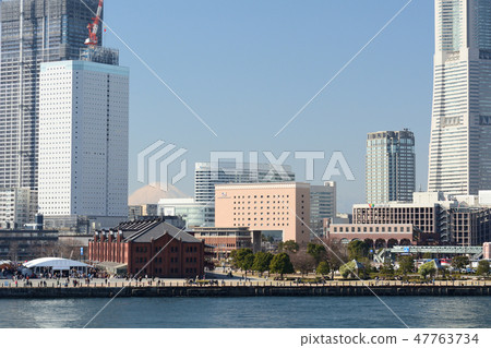 Mt. Fuji from Yokohama-Osanbashi 47763734
