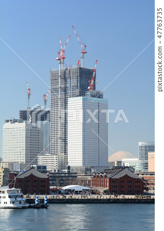 Mt. Fuji from Yokohama-Osanbashi 47763735