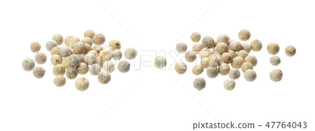 White pepper seeds isolated on white background, white peppercorn 47764043
