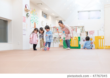 幼兒園，托兒所，托兒所老師，玩 47767045