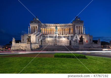 Rome, Italy at dusk. Altare della Patria Rome, Italy at dusk. Altare della Patria 47767192