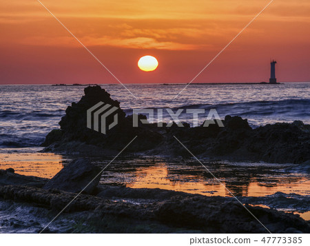 Lighthouse and Asahi (Ishikawa) 47773385