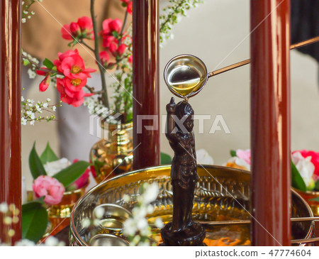 Flower Festival Celebrates the Birth of Buddha 47774604