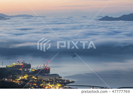 From the sea of cloud sea spreading in the Seto Inland Sea, from the observatory From the sea of cloud sea spreading in the Seto Inland Sea, from the observatory 47777769