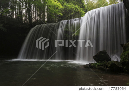 納布加拉瀑布 47783064