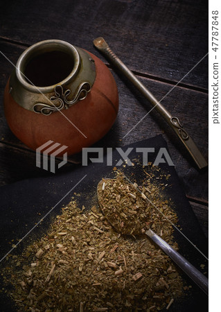 Yerba mate and calabash with bambilla. Yerba mate and calabash with bambilla. 47787848
