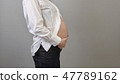 Maternity photo / white shirt / side 47789162