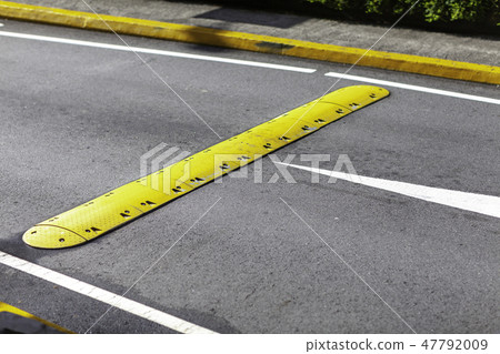 Deceleration lane cars General road Driving road signs Attention prohibited driving Drive bicycle policeman Traffic law violation 47792009