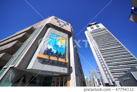 Looking at Tokyo cityscape landscape Korakuen station and Bunkyo Ward Office in Japan 47794112