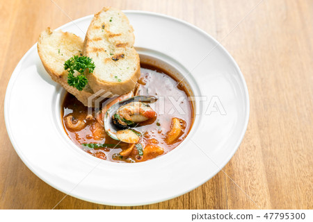 Seafood Marinara 47795300