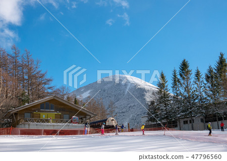 從Shirakago高原高地滑雪勝地看見的Tateshina山 47796560