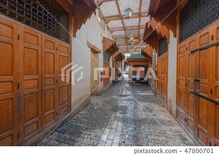 Market Bazaar street - souk in Fez Market Bazaar street - souk in Fez 47800701