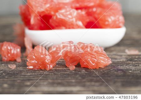 peeled red grapefruit peeled red grapefruit 47803196