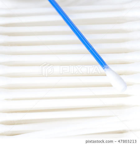 White cotton on sticks White cotton on sticks 47803213