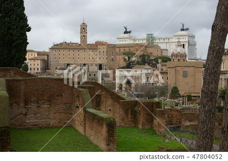 Italy for Romano in winter 47804052