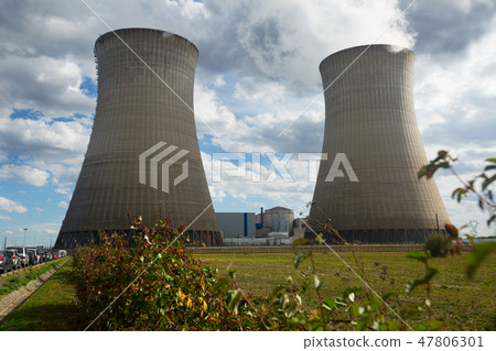 Dampierre nuclear power plant view 47806301