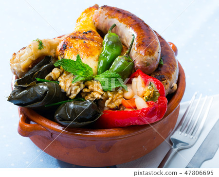 Kapama – sausages, cabbage rolls, dolma Kapama – sausages, cabbage rolls, dolma 47806695